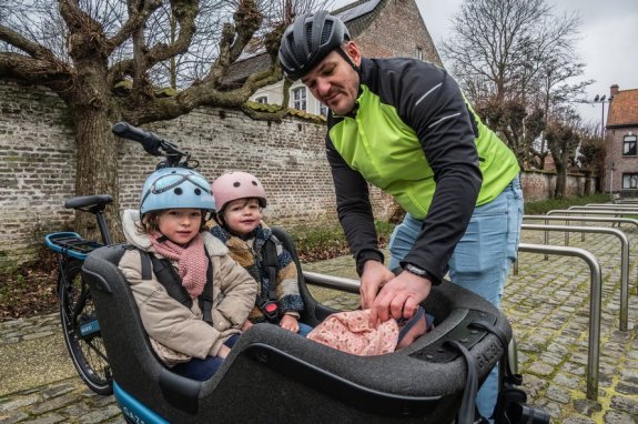 kinderen in bakfiets